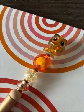 Disney Doorables: Tangled: Glitter Pascal handmade beaded pen